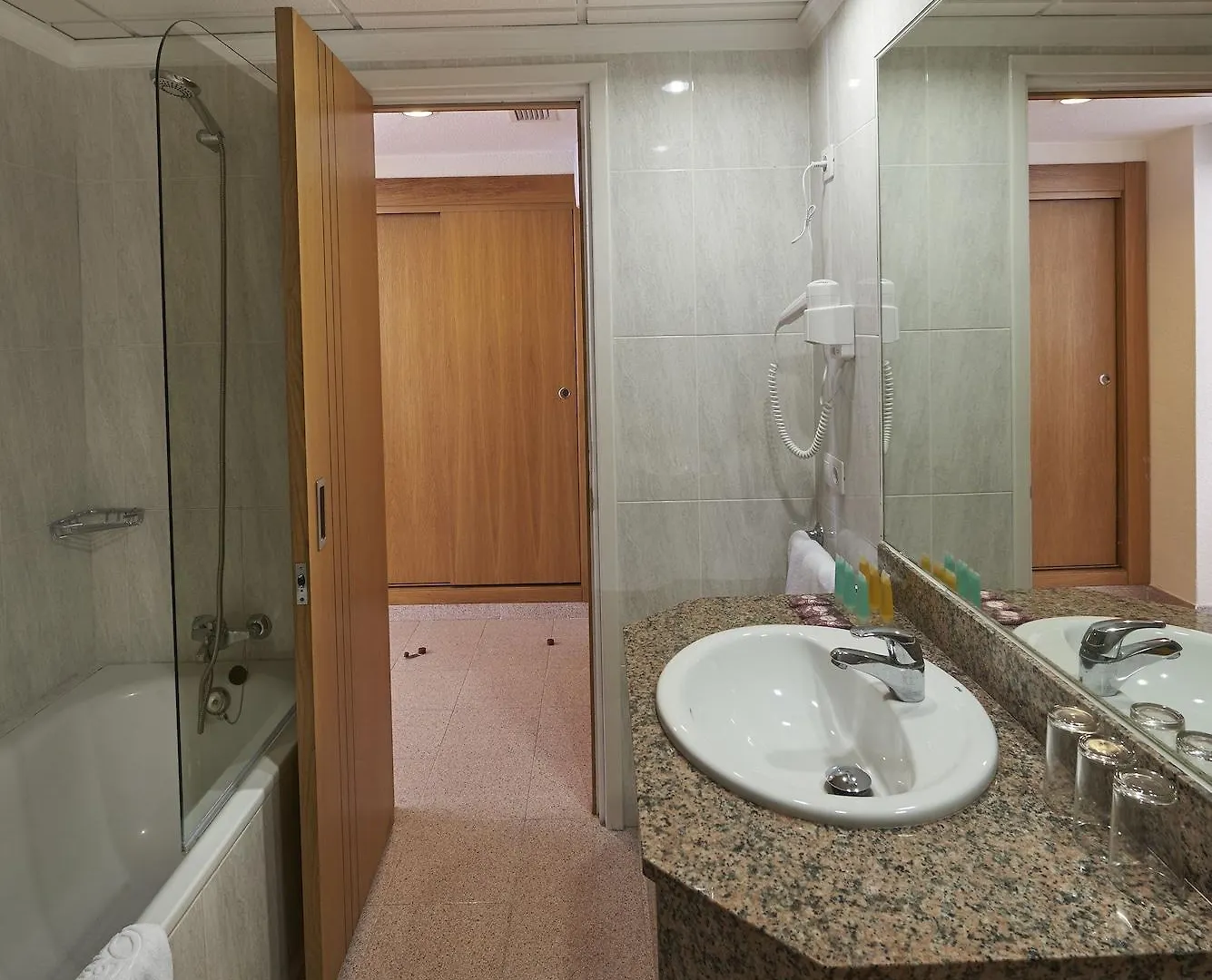 Hotel Gran Sol San Antonio 3*,